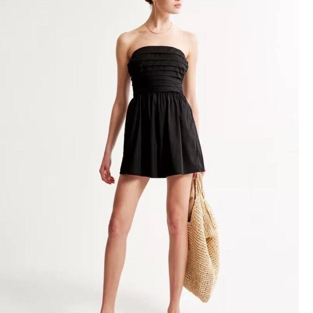 Abercrombie & Fitch Black Strapless Romper